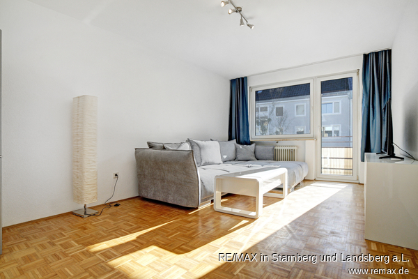 Lichtdurchflutetes Wohnzimmer Etagenwohnung M�nchen