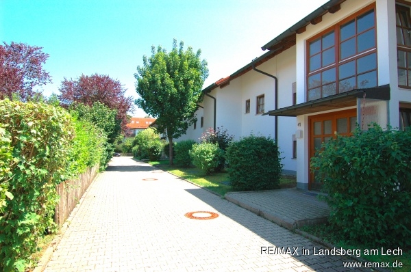Fu�weg zum Hauseingang Erdgeschosswohnung Schongau