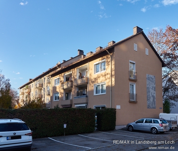Ansicht Haus Ostseite Etagenwohnung K�nigsbrunn