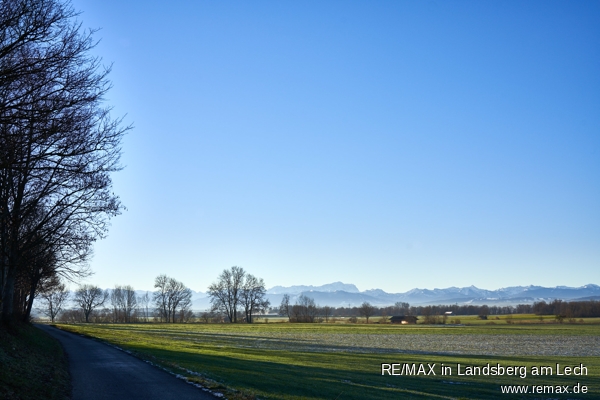 Umfeld Bauernhaus Die�en