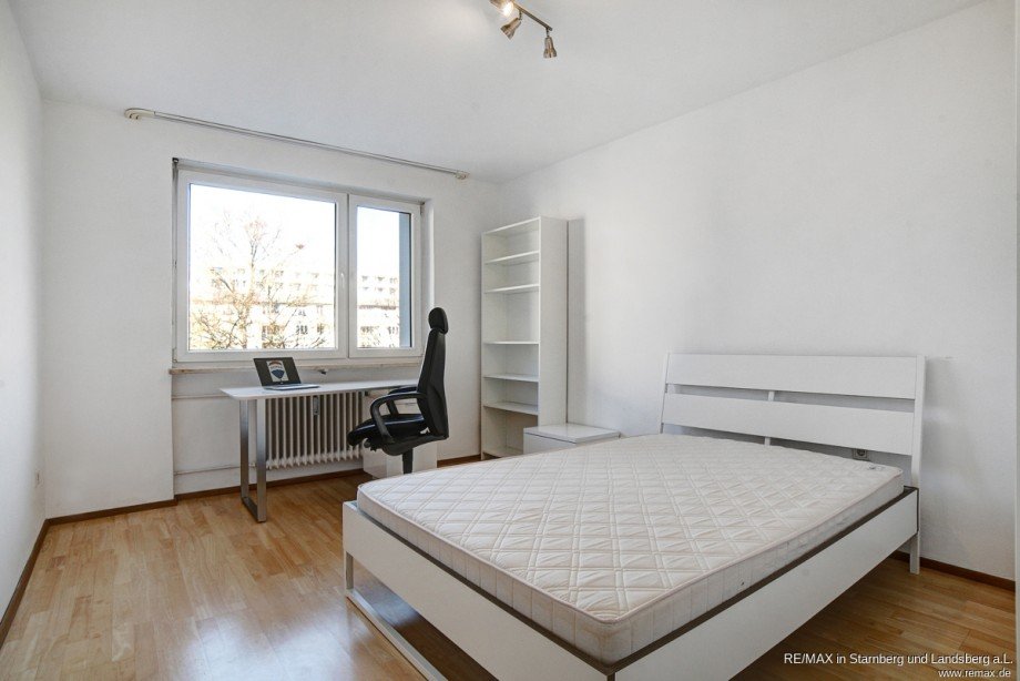 Helles und freundliches Schlafzimmer Etagenwohnung M�nchen