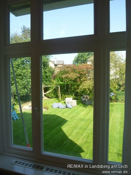 Garten hinten Blick vom Wohnzimmer Erdgeschosswohnung Hamburg
