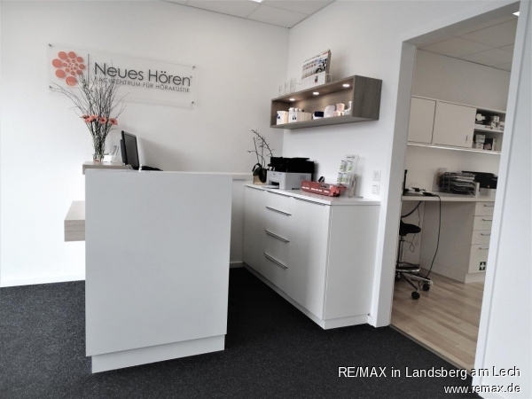 Rezeption mit Blick in die Werkstatt B�rofl�che Landsberg