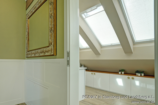 Flur:Bad Dachgeschosswohnung M�nchen