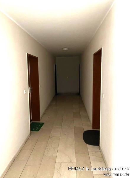 Hausflur vor der Wohnung Erdgeschosswohnung Gilching