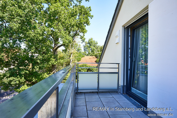 Balkon Westseite Dachgeschosswohnung M�nchen
