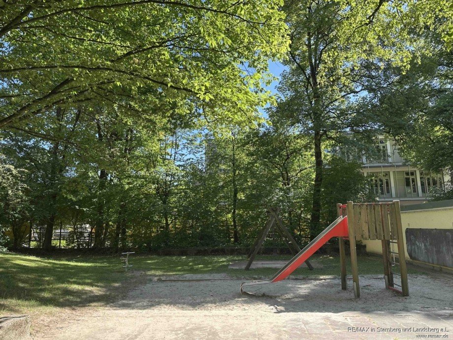 Spielplatz der Wohnanlage Etagenwohnung M�nchen