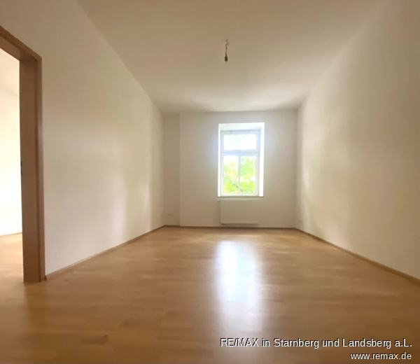 Wohnen Teil: Durchgangs-Zimmer Etagenwohnung M�nchen