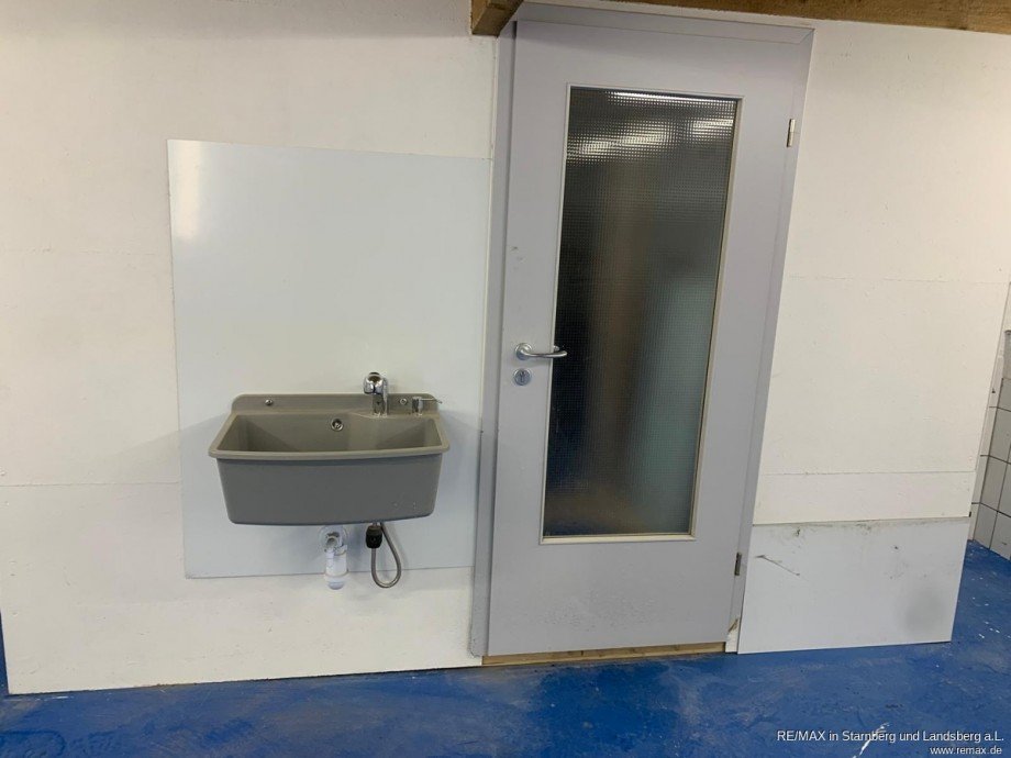 Sanit�re Einrichtung Lager Wiedergeltingen