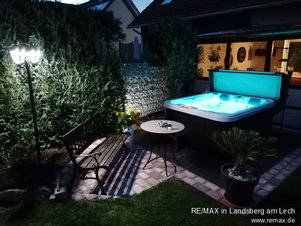 Impressionen Whirlpool Doppelhaush�lfte Klosterlechfeld