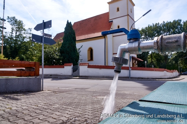 Flie�endes Wasser Einfamilienhaus Mallersdorf-Pfaffenberg / Oberellenbach