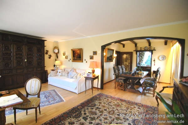 Wohn- und Esszimmer Doppelhaush�lfte Inning am Ammersee