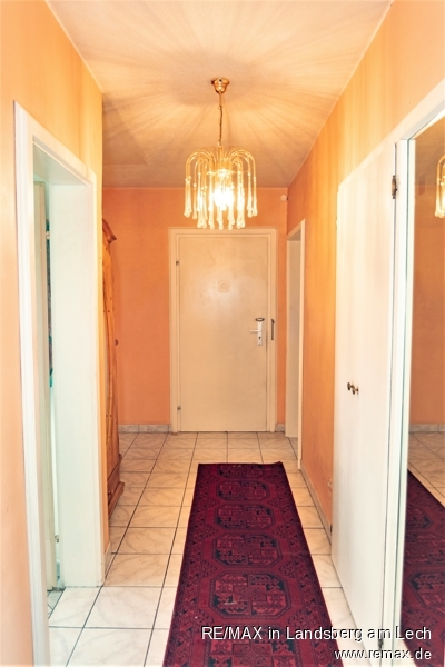 Heller und freundlicher Flur Etagenwohnung M�nchen