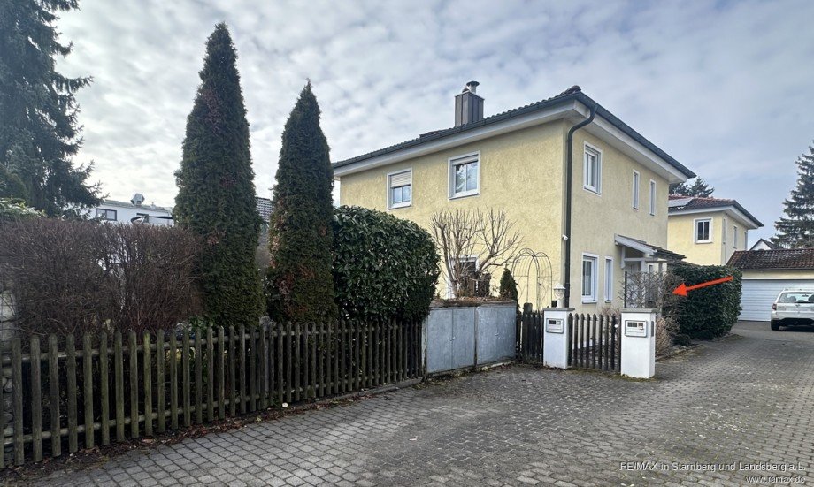 Haus Ost und Nord Ansicht Einfamilienhaus Gr�felfing