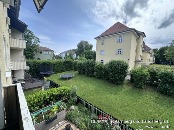 Blick vom Balkon Landsberg Etagenwohnung V E R K A U F T: Modernisierte Wohnung fu�l�ufig zur Altstadt