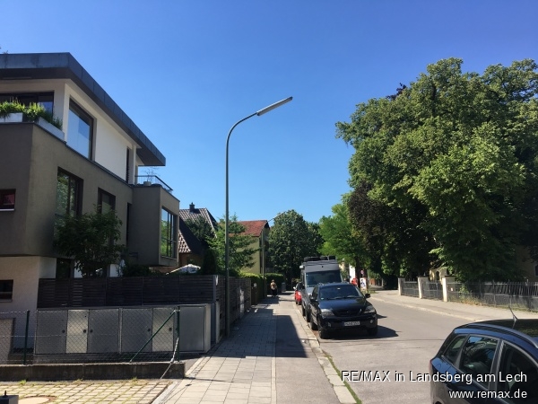Umfeld Stra�e vor dem Haus Maisonettewohnung M�nchen