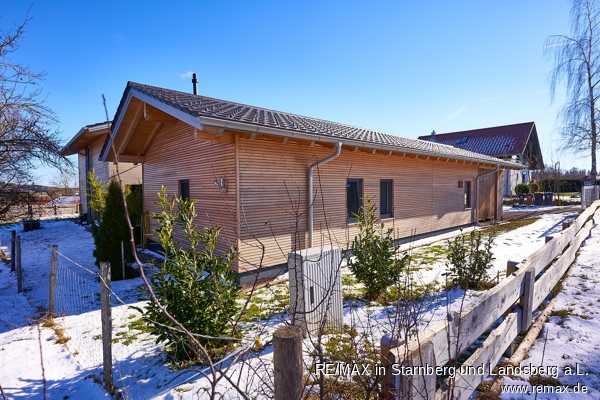 Haus im Winter Einfamilienhaus Apfeltrach