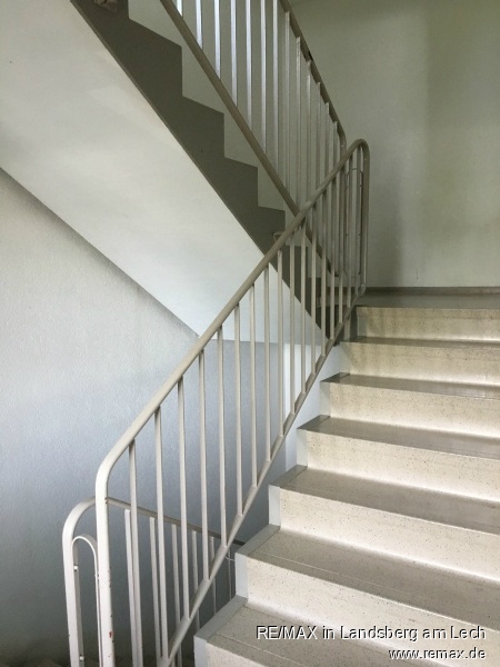 Treppenhaus Erdgeschosswohnung Unterschlei�heim