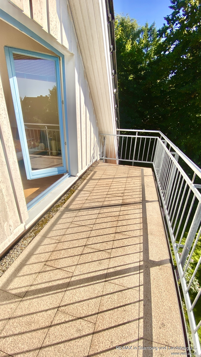Balkon im DG Doppelhaush�lfte Hamburg Niendorf