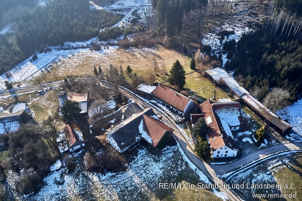 Luftbild Bauernhaus Waal