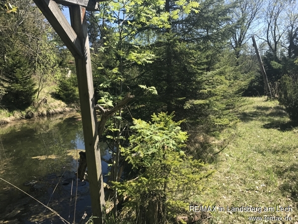 Freizeitgrundstuekc mit Teich und H�tte Gemischt-Grundst�ck Waal