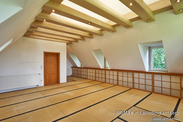 Lounge oder Chill-Area? Wohnraumgef�hl - hier wird es anschaulich Doppelhaush�lfte Dinkelscherben