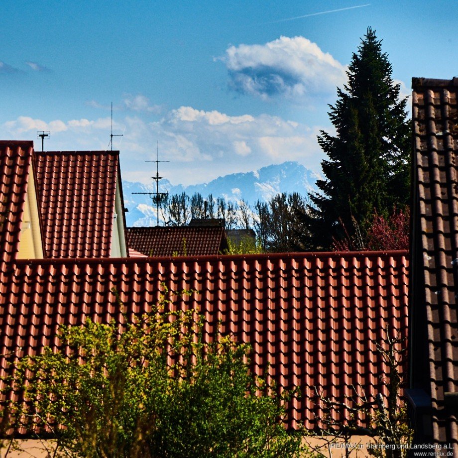 Alpenblick vom Balkon Dachgeschosswohnung Thaining