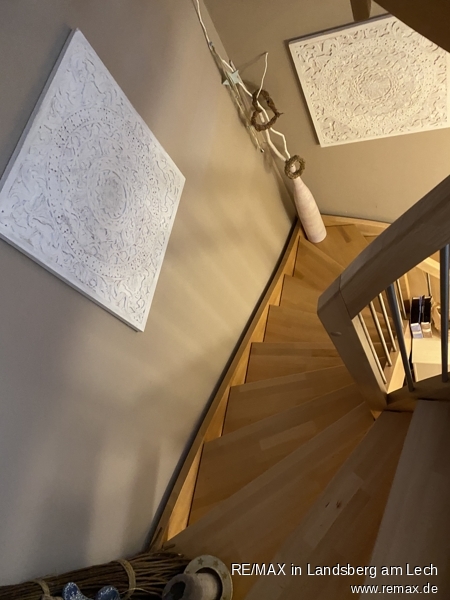 Treppe zum UG Reihenmittelhaus Landsberg