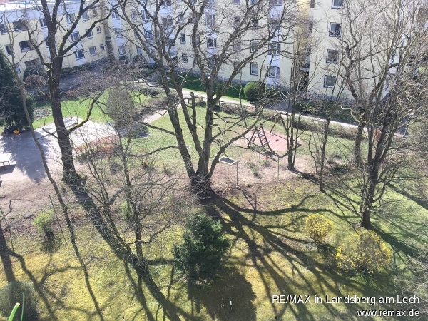 Blick vom Balkon Etagenwohnung F�rstenfeldbruck