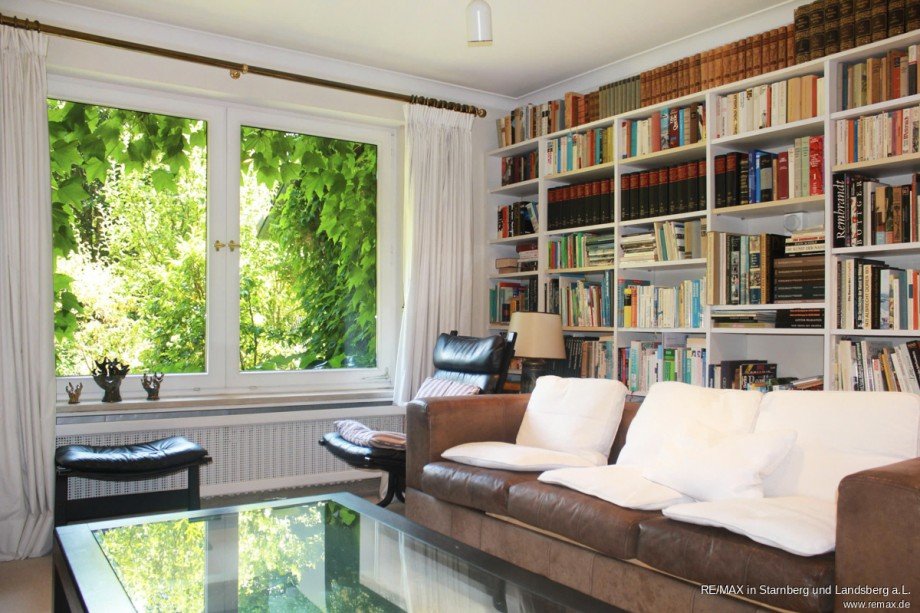 Bibliothek Reihenendhaus Gr�nwald