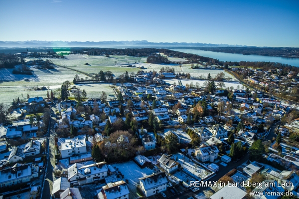 Umfeld gen Su Doppelhaush�lfte Berg