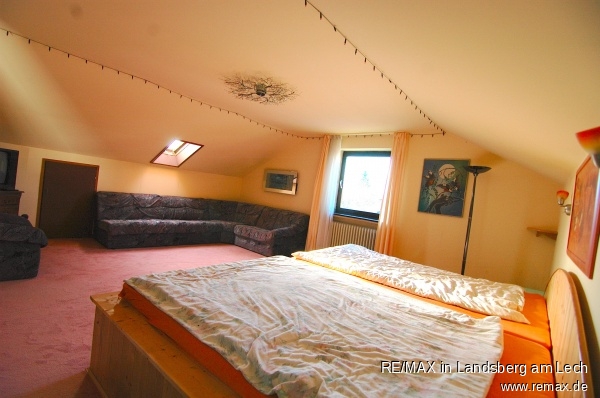 Kinder-/Schlafzimmer 2 DG Einfamilienhaus Igling