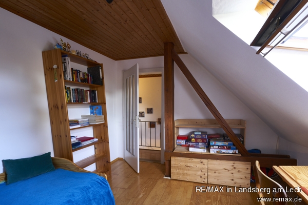 WalleshausenKinderzimmerlinks Einfamilienhaus Geltendorf