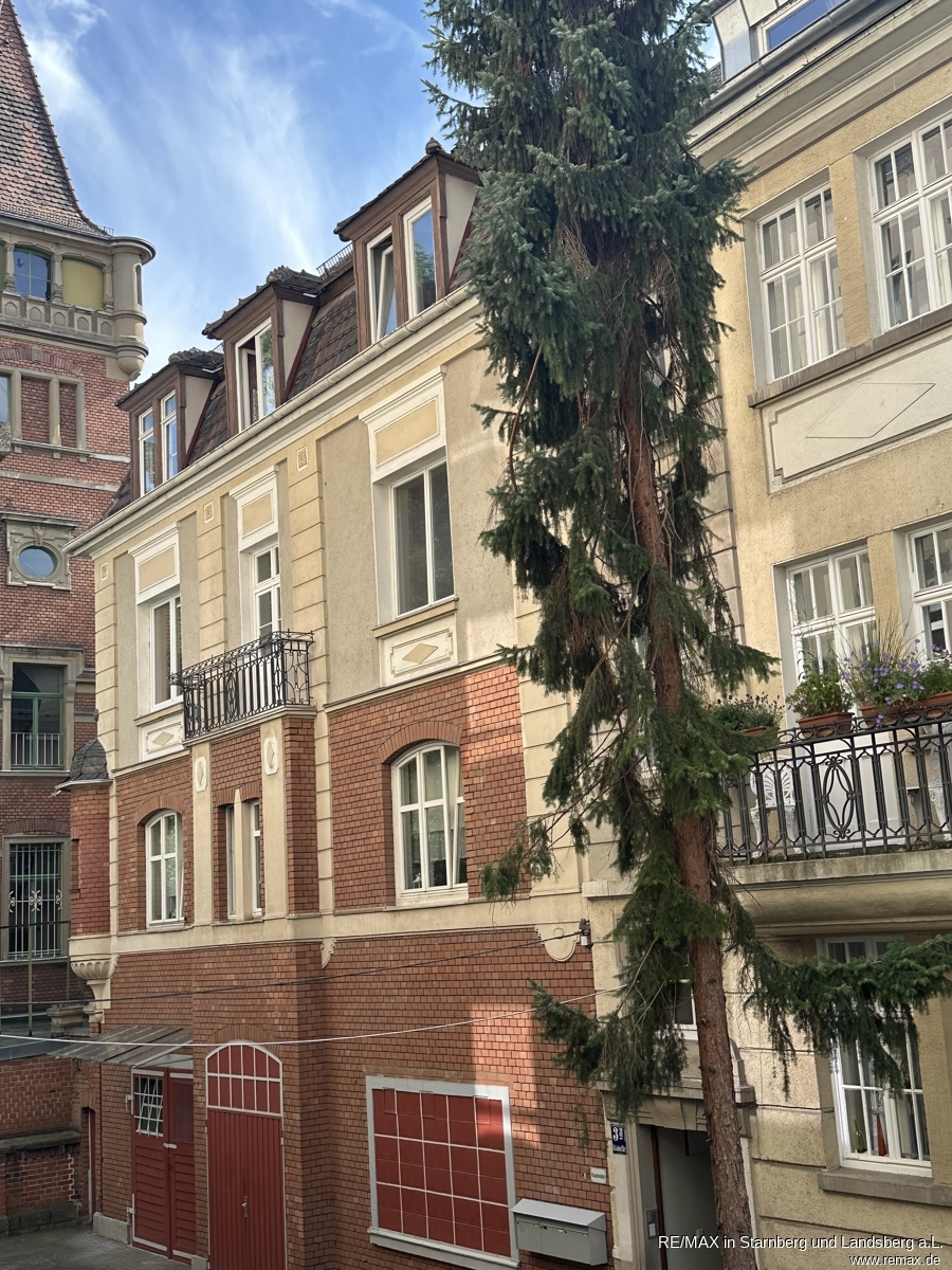 R�ckgebaeude a Etagenwohnung W�rzburg