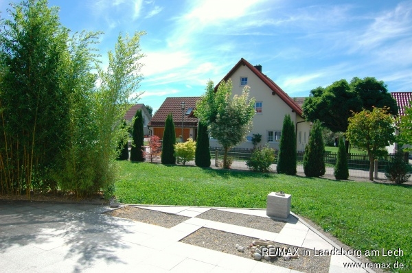 S�d-Terrasse und Garten Einfamilienhaus Obermeitingen