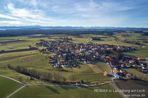 Das Dorf Doppelhaush�lfte Die�en