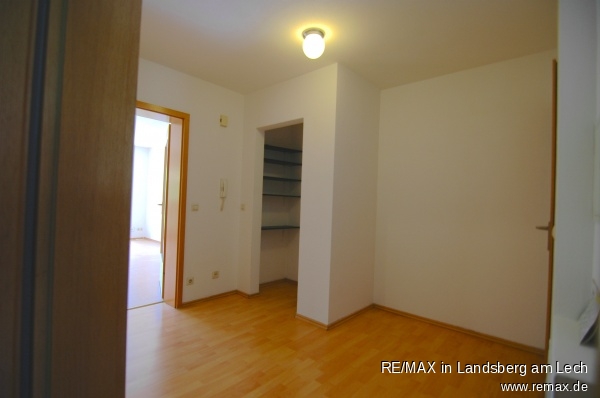 Flurblick von der K�che Erdgeschosswohnung Schongau