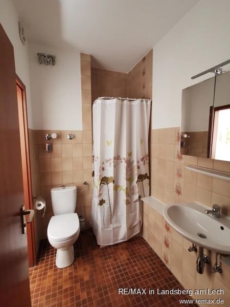 Bad Etagenwohnung Unterschlei�heim