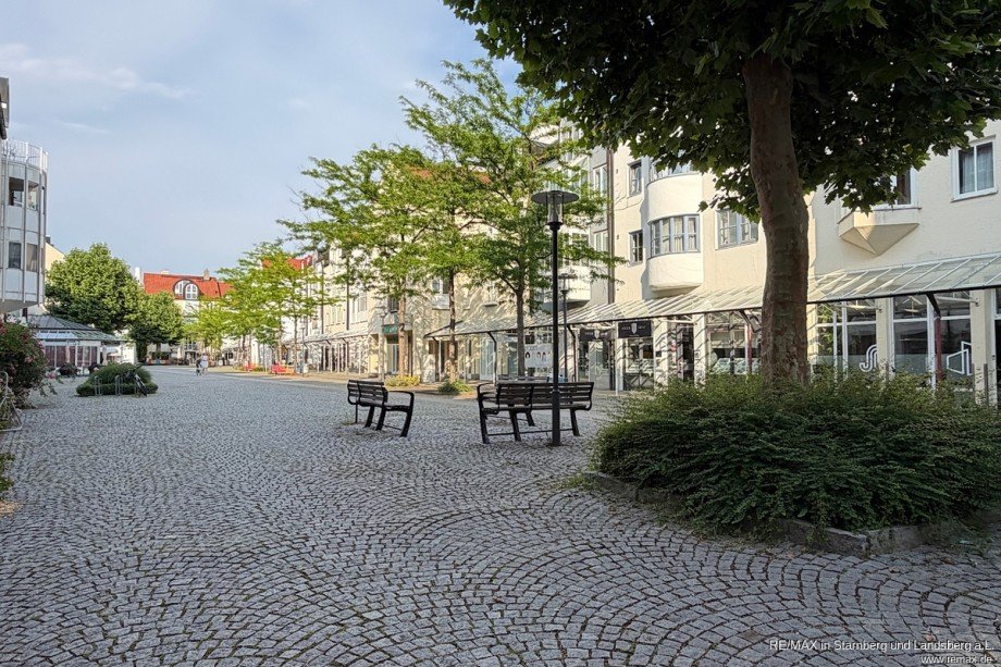 08_Umgebung_UnterdenLauben (1) Dachgeschosswohnung Ottobrunn