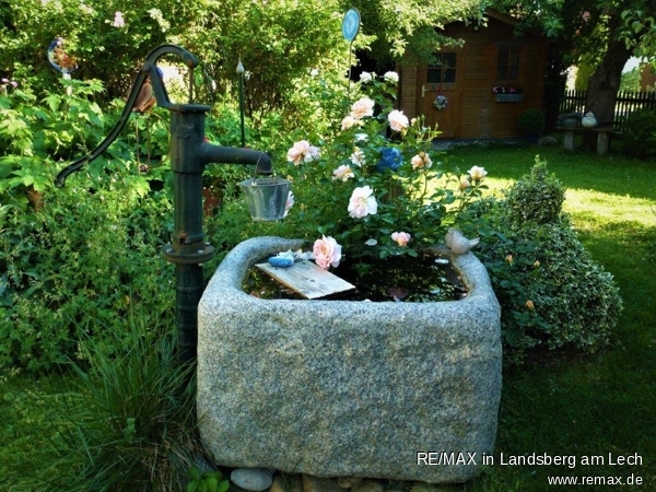Brunnen Garten Doppelhaush�lfte Kaufering