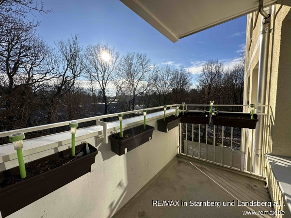 Balkon beim Wohnzimmer Etagenwohnung M�nchen / Bogenhausen
