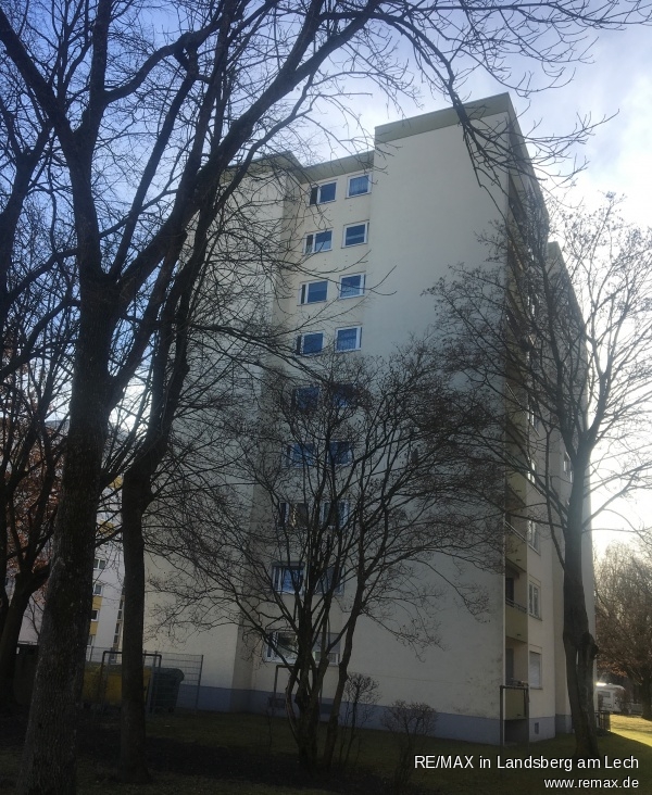 Ansicht Nord mit Kufenster Etagenwohnung Augsburg