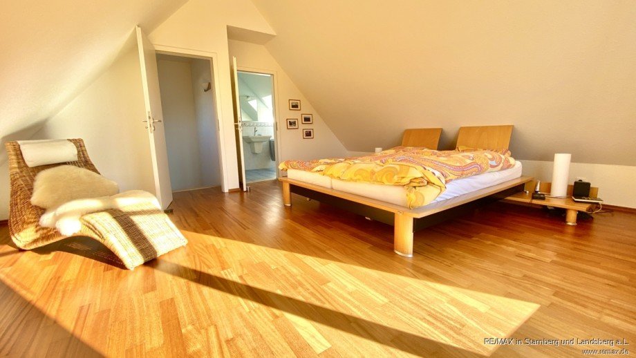 Schlafzimmer im DG Doppelhaush�lfte Hamburg Niendorf
