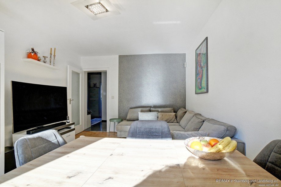 Wohnzimmer Sendling REMAX PSc-12210E0J0403_4_5_6 Etagenwohnung M�nchen