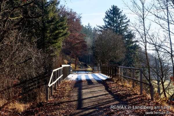 Wanderweg oberhalb des Grundst�cks Wohngrundst�ck Kaltental