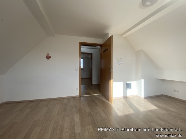 DG s�dliches Zimmer Reihenhaus Inning