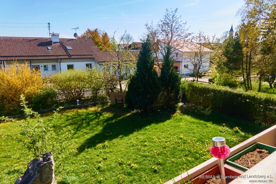 Ausblick vom Balkon Dachgeschosswohnung Thaining